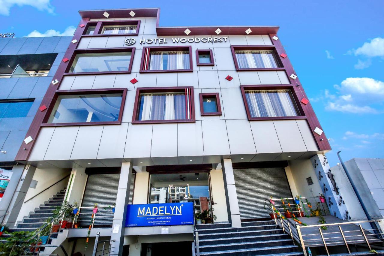 Hotel Woodcrest Zirakpur Chandigarh- Best Family Hotel - Luxurious Rooms - Unit Of Sidham Group Εξωτερικό φωτογραφία