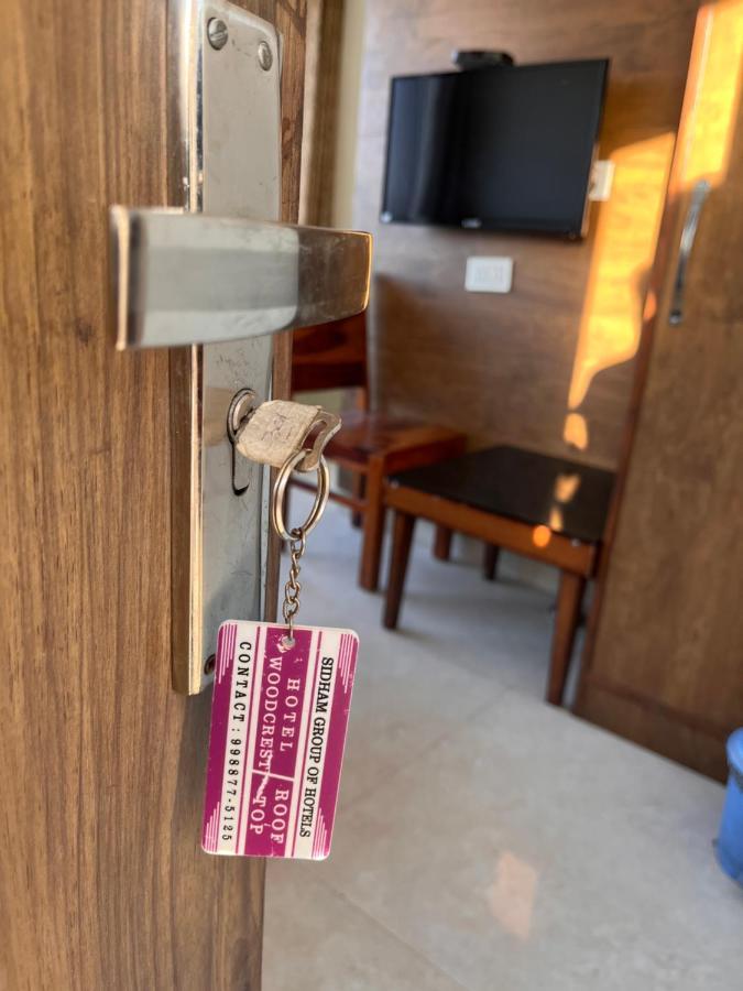 Hotel Woodcrest Zirakpur Chandigarh- Best Family Hotel - Luxurious Rooms - Unit Of Sidham Group Εξωτερικό φωτογραφία